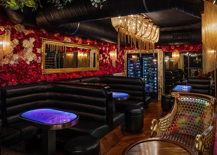 Hotel U Zlateho Stromu Prague By Bhg